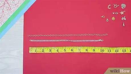 Imagen titulada Make a Charm Bracelet Step 1