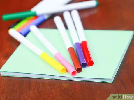 Imagen titulada Cover a Textbook Step 7