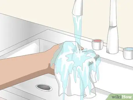 Imagen titulada Clean Grease Off Stainless Steel Step 4