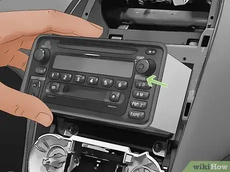 Imagen titulada Install a Car Stereo Step 6