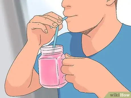 Imagen titulada Get a Fish Bone Out of Your Throat Step 7
