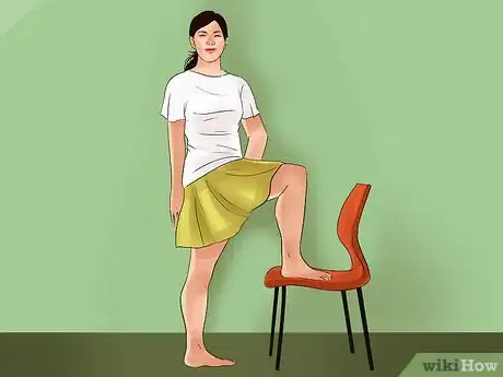 Imagen titulada Insert a Tampon Without Pain Step 5