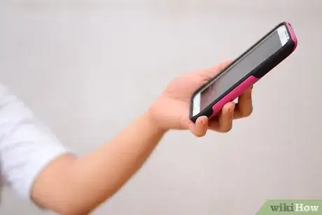 Imagen titulada Protect Yourself when Using a Cell Phone Step 7