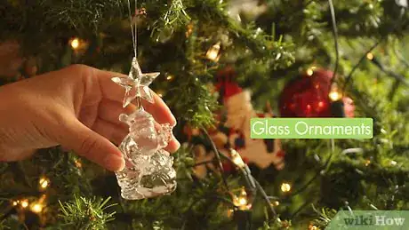 Imagen titulada Decorate a Christmas Tree Step 15