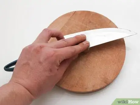 Imagen titulada Grate Nutmeg Step 11