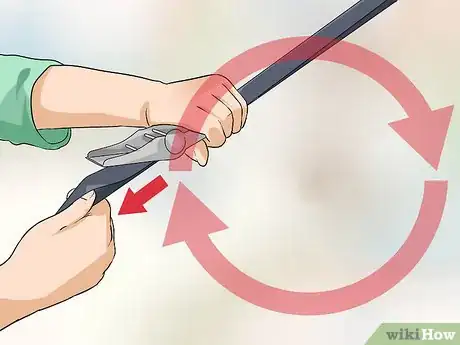 Imagen titulada Tie Down a Motorcycle Step 7
