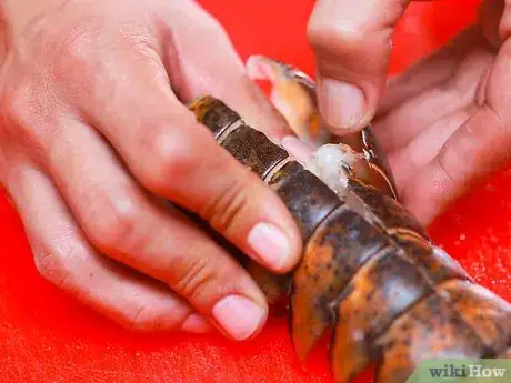Imagen titulada Cook Frozen Lobster Tails Step 9