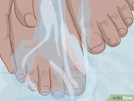 Imagen titulada Use an Exfoliating Foot Peel Step 9