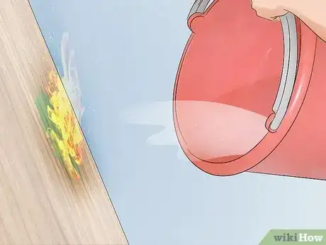 Imagen titulada Remove Paint from Wood Step 10
