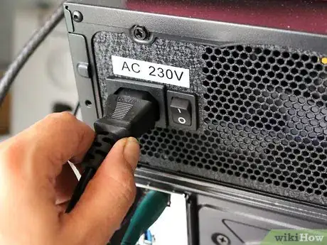 Imagen titulada Clean a Desktop PC Motherboard Step 1