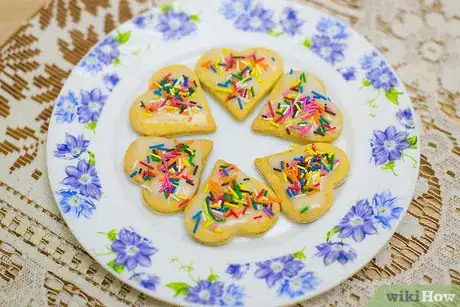 Imagen titulada Make Cookie Cutter Cookies Step 20