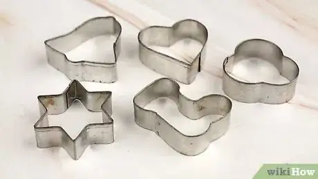 Imagen titulada Make Chocolate Shapes Step 4