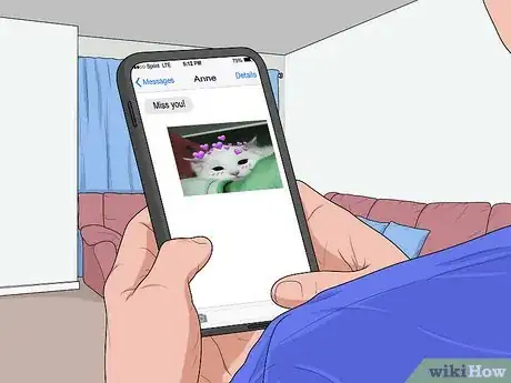 Imagen titulada Respond when a Girl Says She Likes You over Text Step 4