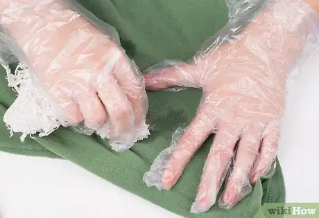 Imagen titulada Remove Paint from Your Shirt Step 7
