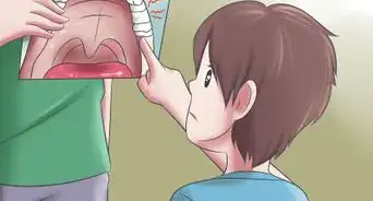 usar imágenes y ayudas visuales para enseñarle a niños con autismo