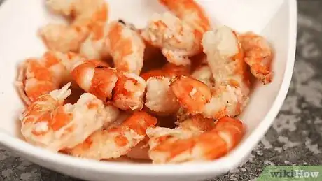 Imagen titulada Cook Already Cooked Shrimp Step 1