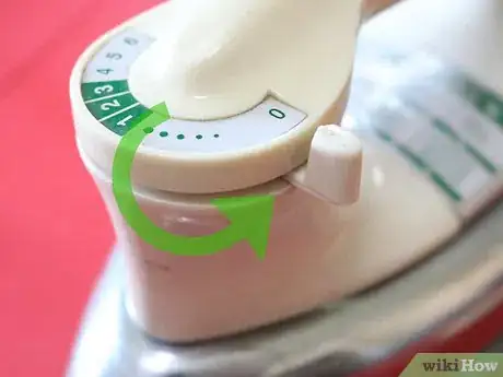 Imagen titulada Restore Broken Compact Powder Step 18