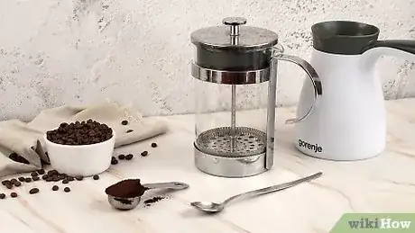 Imagen titulada Make Espresso Beverages With a French Press Step 1