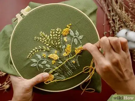 Imagen titulada Embroider by Hand Step 17