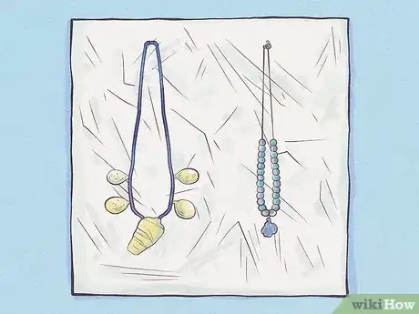 Imagen titulada Pack Necklaces for Traveling Step 2