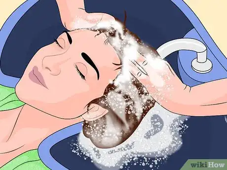 Imagen titulada Cut Bangs Step 10