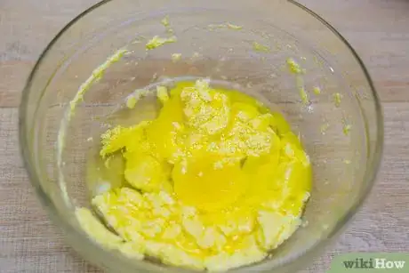 Imagen titulada Make Cookie Cutter Cookies Step 4