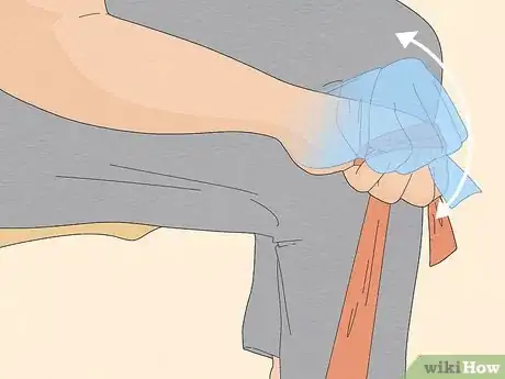 Imagen titulada Stretch Your Forearms Step 10
