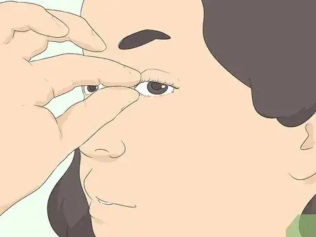 Imagen titulada Make Your Eyes Water Step 9