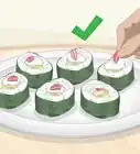 hacer un rollo de sushi
