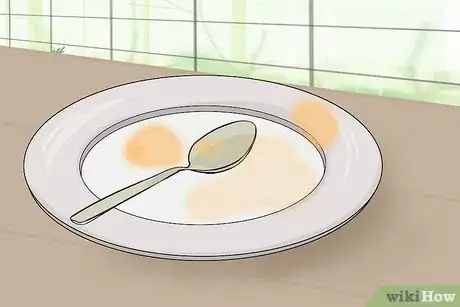 Imagen titulada Hold a Spoon Step 10