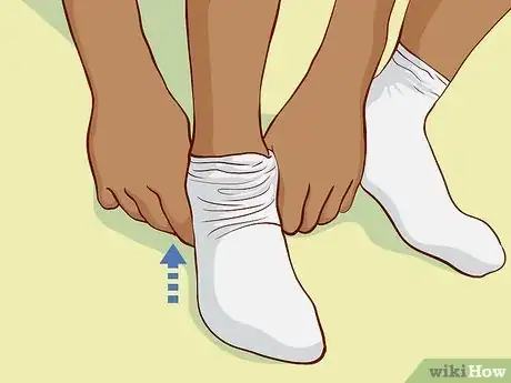 Imagen titulada Choose Comfortable Walking Shoes Step 8