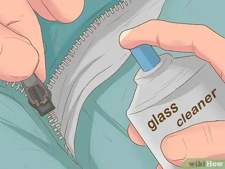 Imagen titulada Loosen a Hard to Close Zipper Step 14
