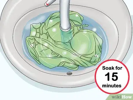 Imagen titulada Clean Beach Sand Step 11