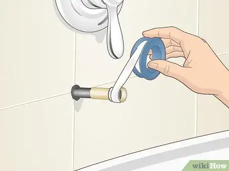 Imagen titulada Fix Shower Diverter Step 9