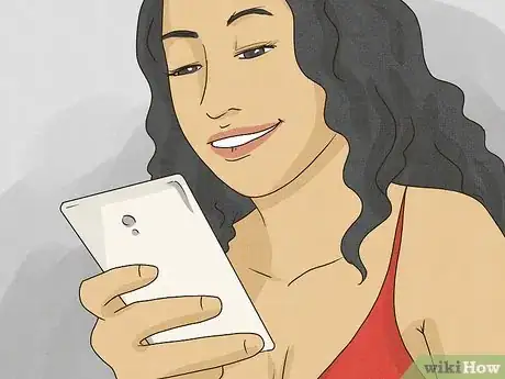 Imagen titulada Restart a Conversation with a Guy Step 1
