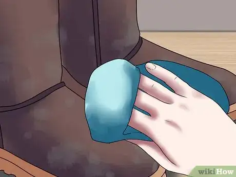 Imagen titulada Wash Leather Step 12