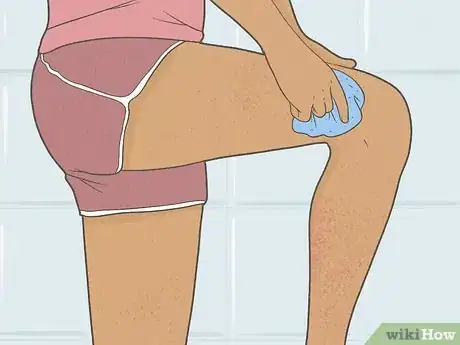 Imagen titulada Get Rid of Razor Burn Fast Step 1