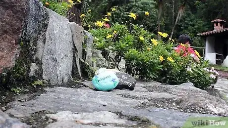 Imagen titulada Make Kindness Rocks Step 11