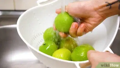 Imagen titulada Make Fried Green Tomatoes Step 3
