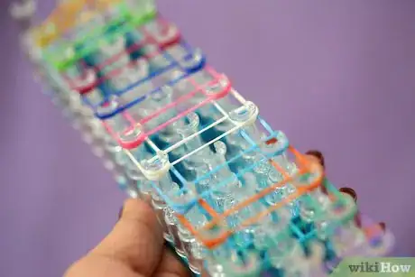 Imagen titulada Make a Ladder Bracelet on the Rainbow Loom Step 3