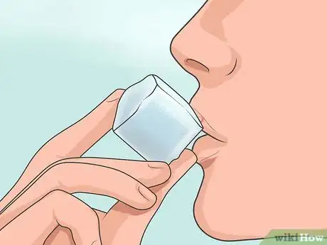 Imagen titulada Heal a Cold Sore Naturally Step 6