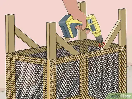 Imagen titulada Build a Rabbit Hutch Step 14