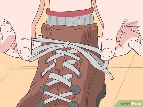 Imagen titulada Prevent Heel Lift in Hiking Boots Step 9