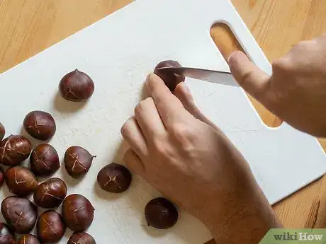 Imagen titulada Roast Chestnuts Step 8