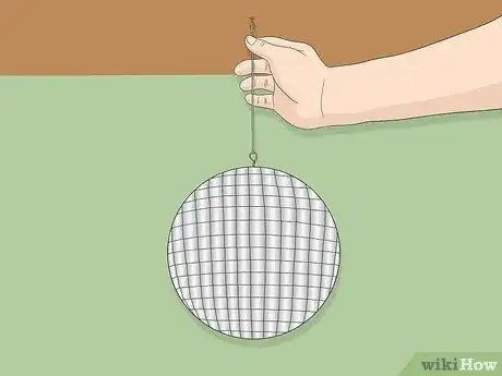 Imagen titulada Make a Disco Ball with CDs Step 20