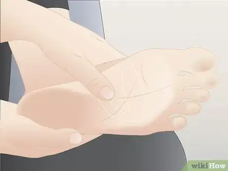 Imagen titulada Lose Weight With Reflexology Step 2