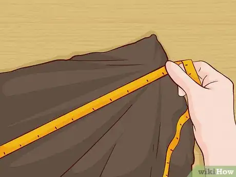 Imagen titulada Put on a Loincloth Step 4