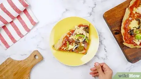Imagen titulada Make Pizza Without an Oven at Home Step 20
