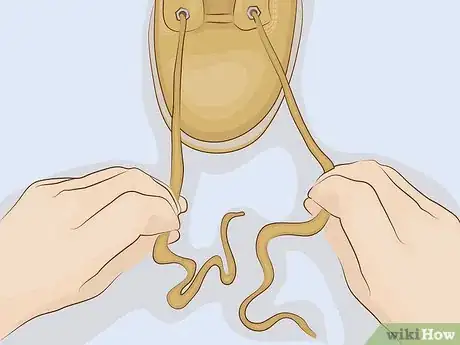 Imagen titulada Lace Timberlands Step 3