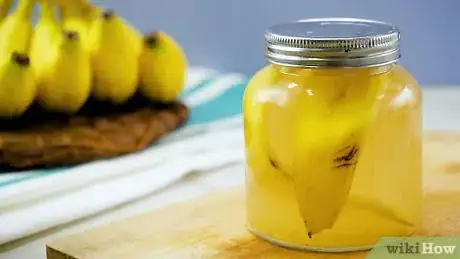 Imagen titulada Use Banana Peels Step 4